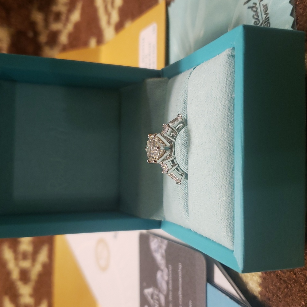 ring - Picture 10 of 16